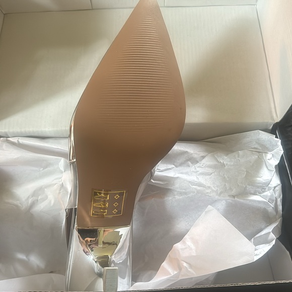 Brand new with box ! 8.5 - Picture 2 of 5